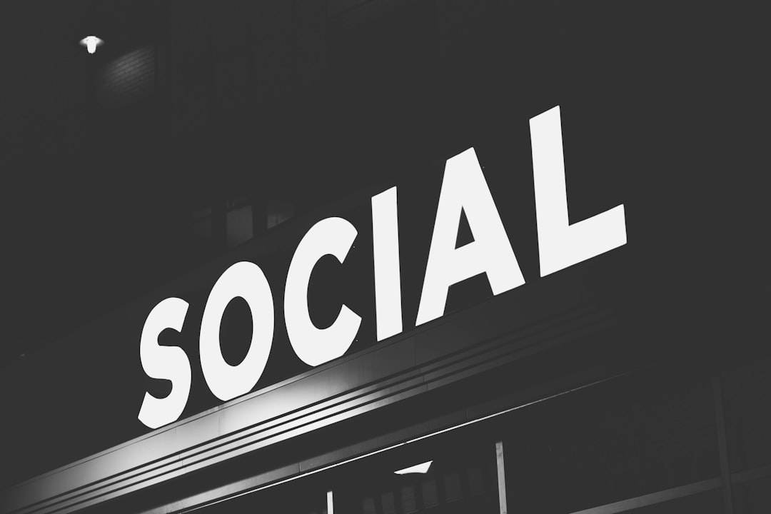 Photo make money social media