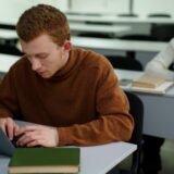 Cum te pregătești pentru discuția despre mărirea de salariu